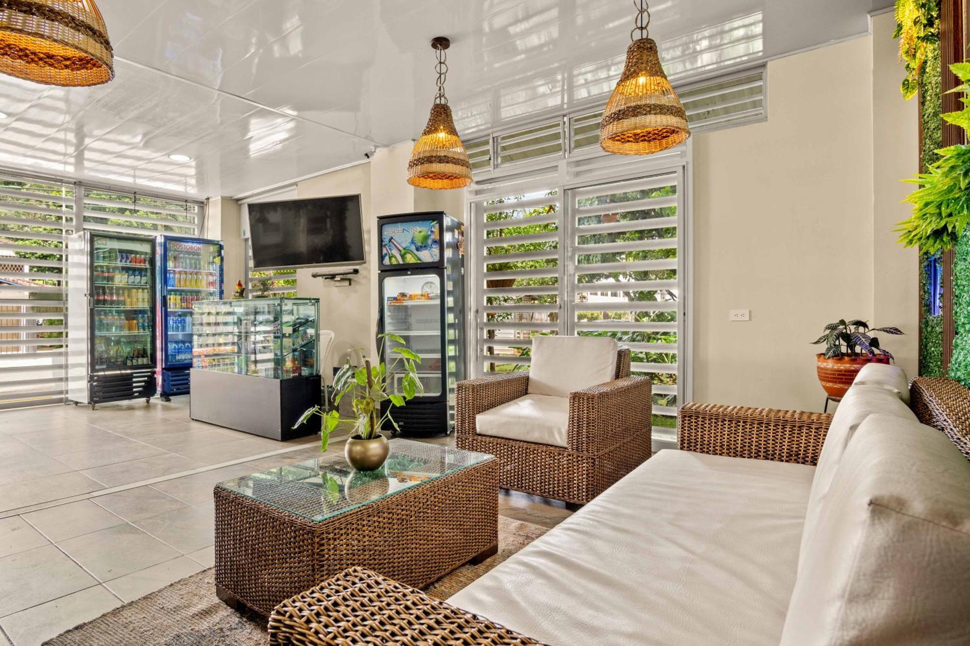 Hotel Eco Suite กาลี ภายนอก รูปภาพ