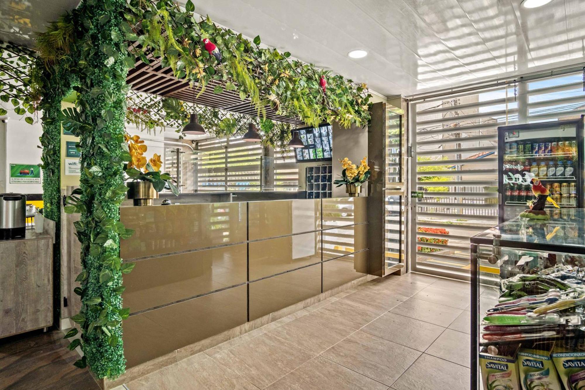 Hotel Eco Suite กาลี ภายนอก รูปภาพ
