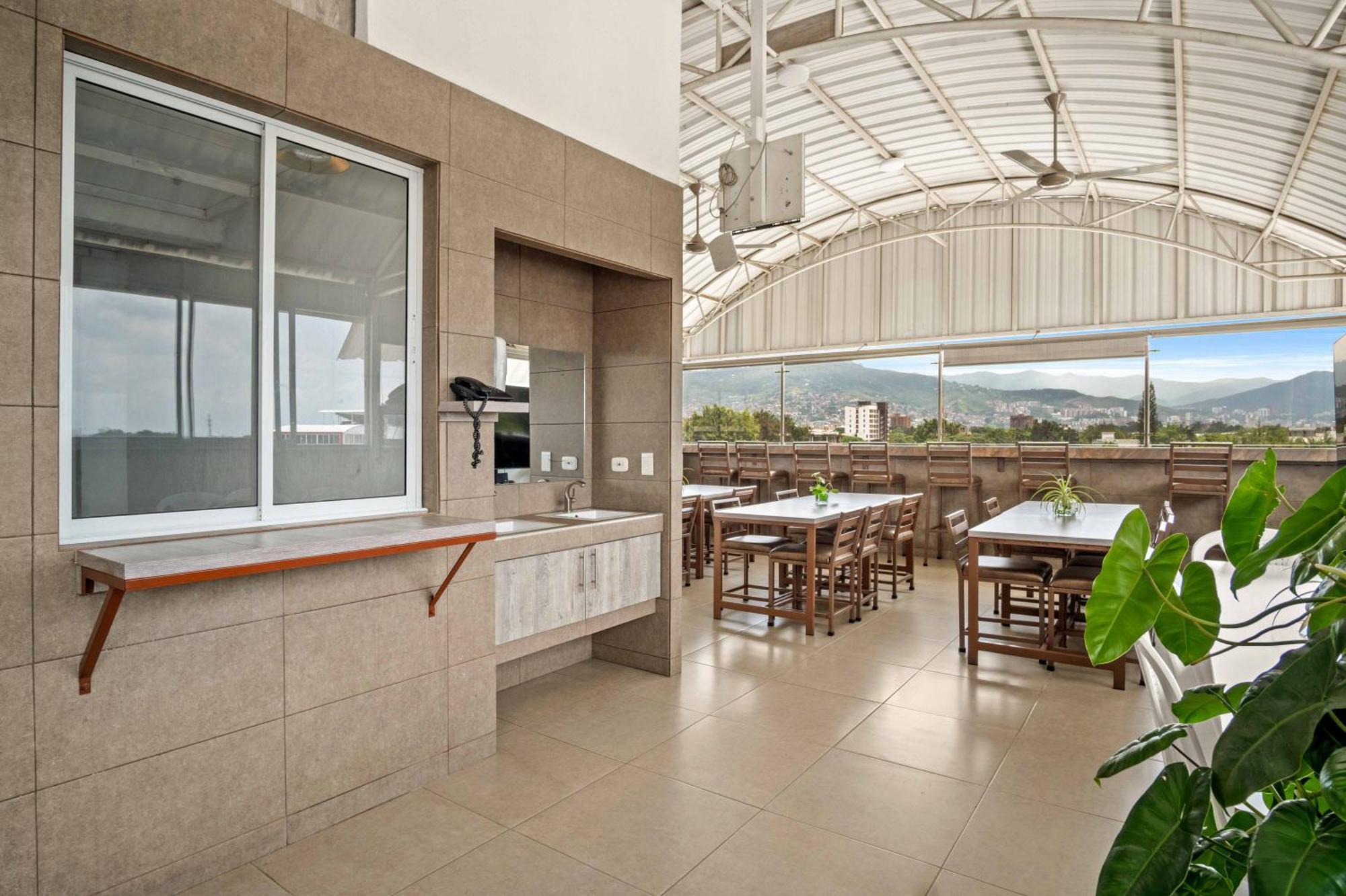 Hotel Eco Suite กาลี ภายนอก รูปภาพ