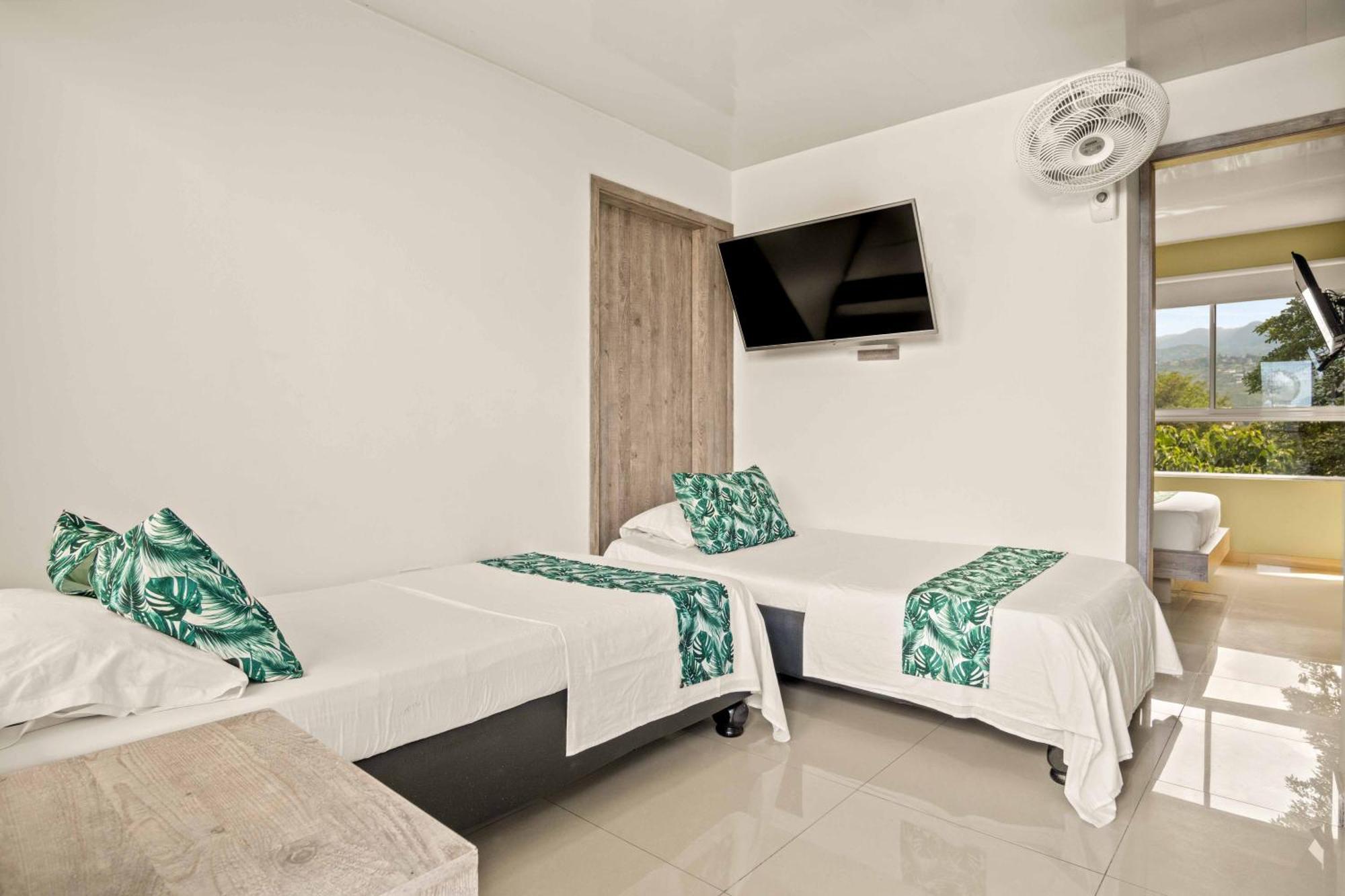 Hotel Eco Suite กาลี ภายนอก รูปภาพ