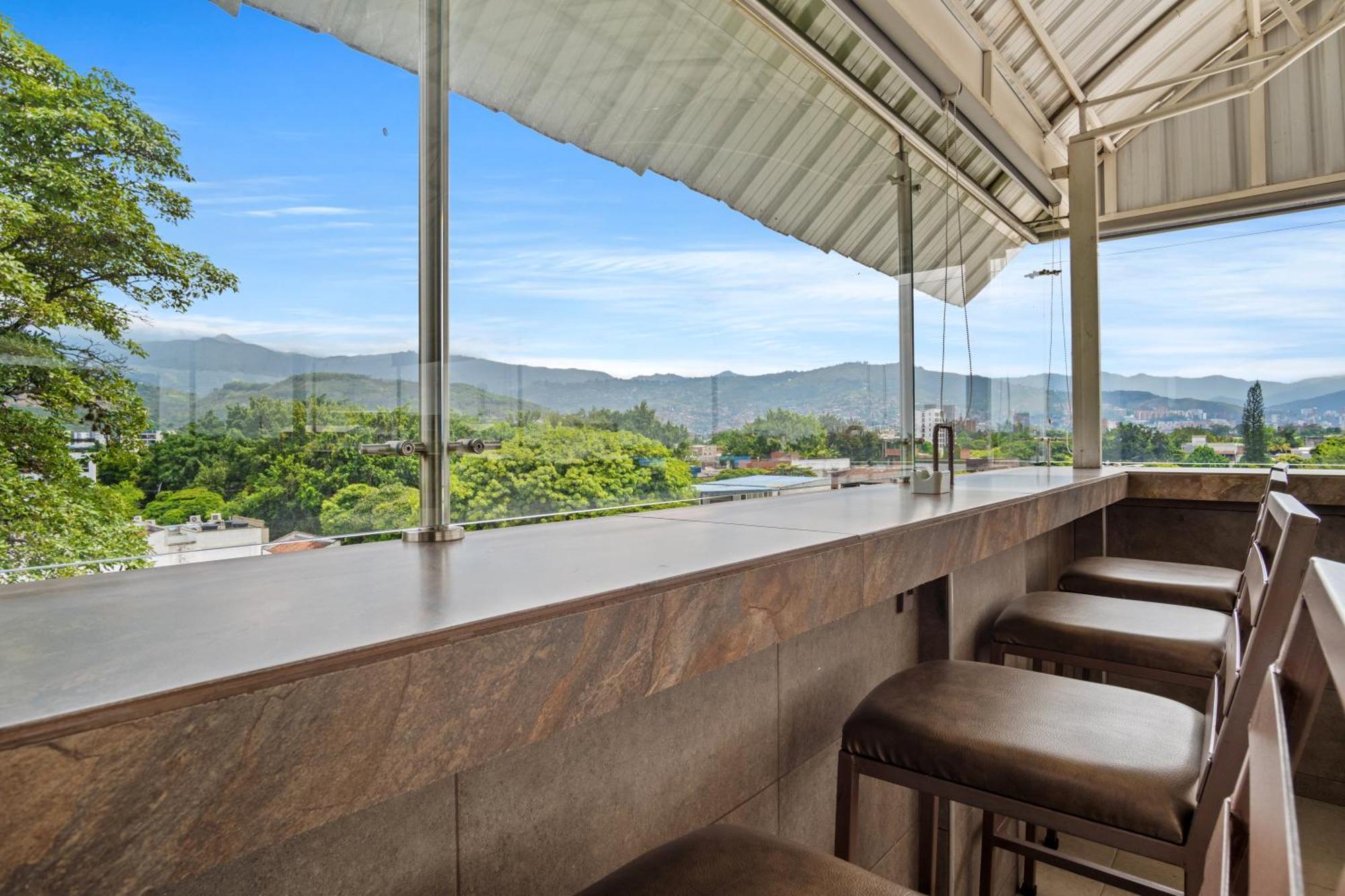 Hotel Eco Suite กาลี ภายนอก รูปภาพ
